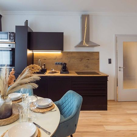 Schillerapartment Hof, Kueche, 24H Digital-Checkin, Parkplatz, Wlan250Mbit โฮฟ ภายนอก รูปภาพ